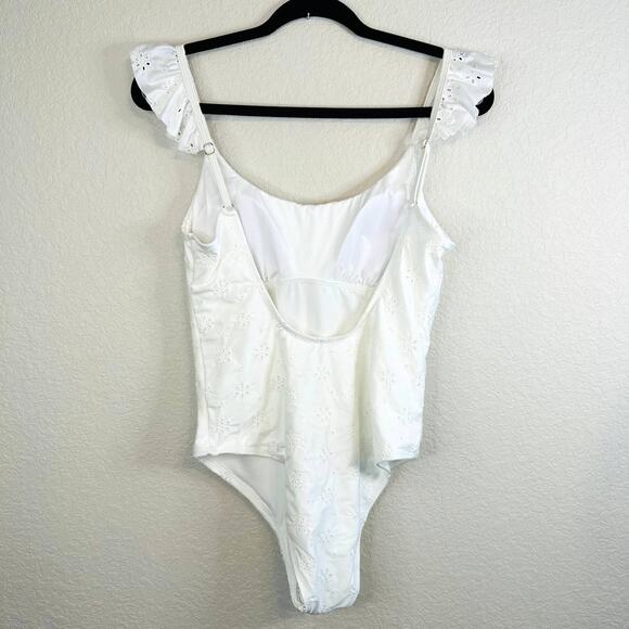 Chelsea & Violet White One Piece Large - Picture 3 of 4